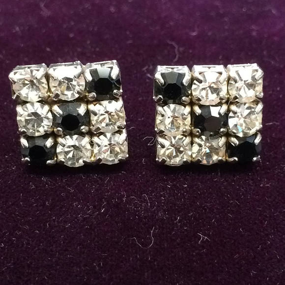 VINTAGE B&W RHINESTONE POST EARRINGS - Picture 2 of 6
